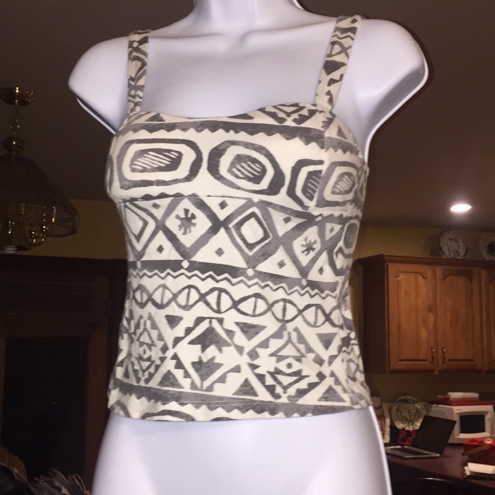 Gray & white crop top